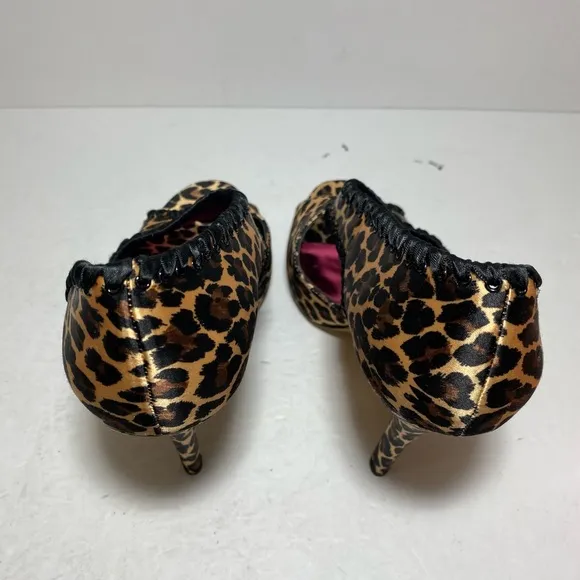 New Betsy Johnson Leopard Peep Toe Satin High Heel Pump Women's Shoes Size 10