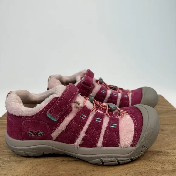 New Big Kids Keen Newport Pink Suede Fruit Dove/Ballet Slipper Shoes Size 7 Y