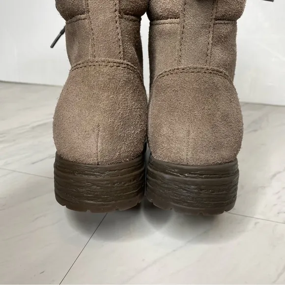 New! Born Codi Gray Lace Up Boot 8M