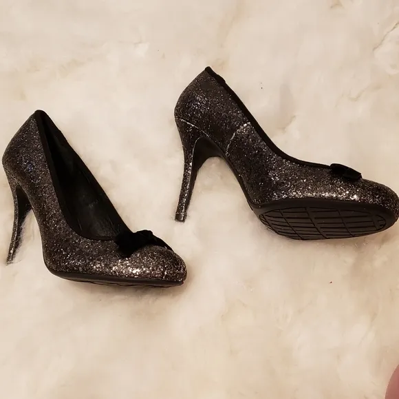 NEW Chinese Laundry Black Silver Glitter Heels Stiletto Leather Shoes Summer