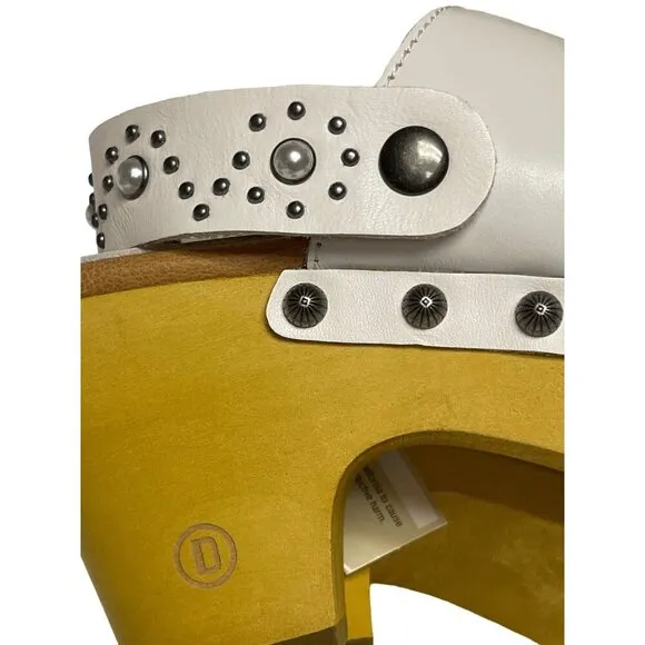 NEW! Dingo Deadwood Clog Mules White Studded Shoes Women's Size 7.5