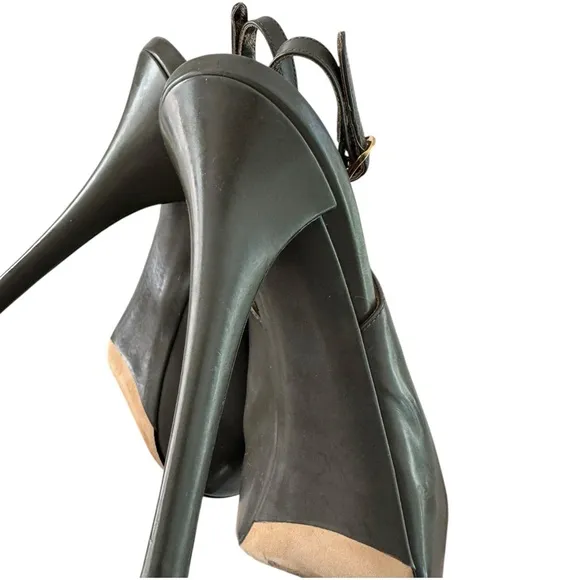 New! Dolce &amp; Gabbana Peep Toe Sling Back Platform Heels