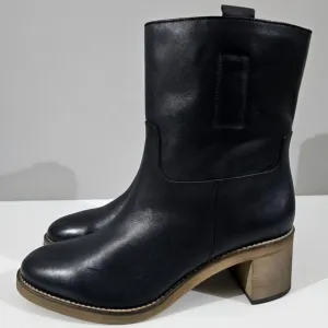NEW Free People Tabby Ankle Boot Heeled Black Leather EU Size 41