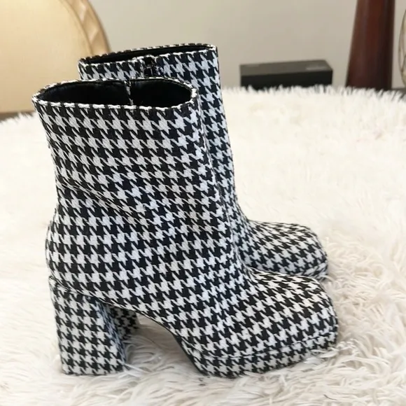 NEW Gianni Bini Houndstooth Black white platform heel boots women size 7