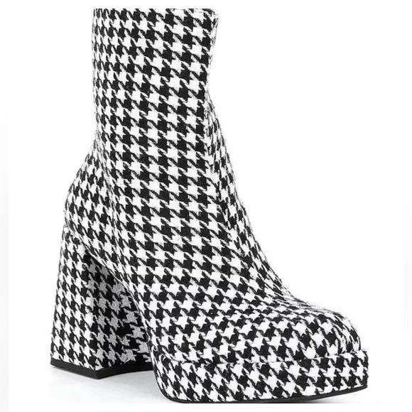 NEW Gianni Bini Houndstooth Black white platform heel boots women size 7