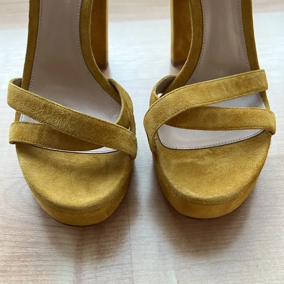 New GIANVITO ROSSI Poppy Suede Platform Sandals (Mismate Size 38.5 &amp; 38 EU)
