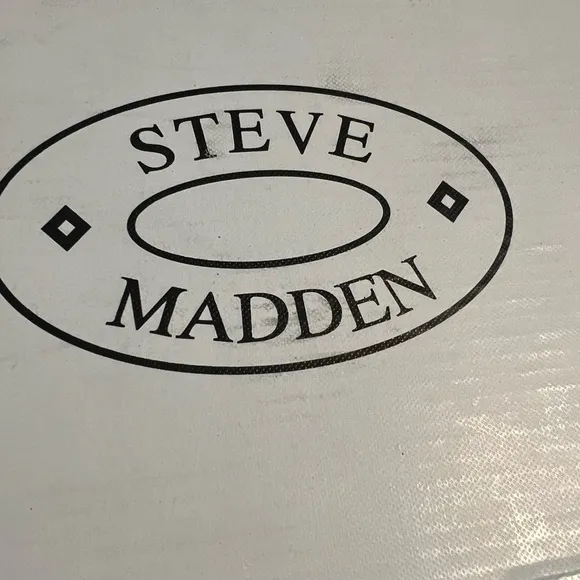 NEW IN BOX STEVE MADDEN MENS DRESS SHOES