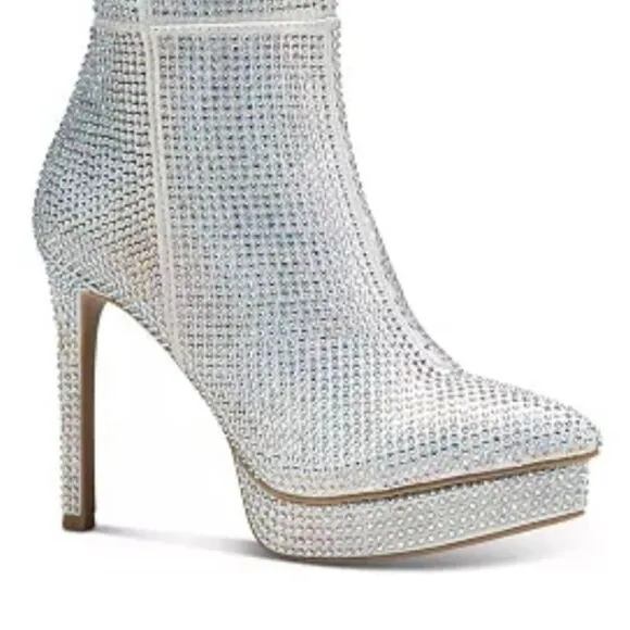 New in Box Thalia Jessy 5.5 Rhinestones Crystals Bling Silver Platform Boots NWT