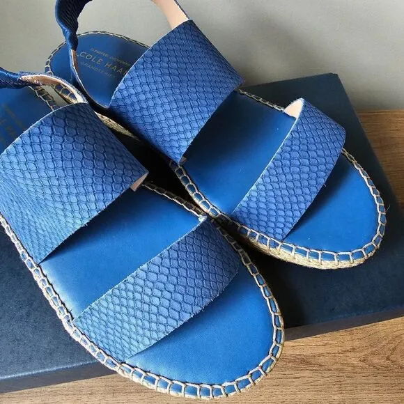 NEW IN BOX COLE HAAN CLOUDFEEL ESPADRILLE SANDALS BRIGHT COBALT SNAKE PATTERN 9B