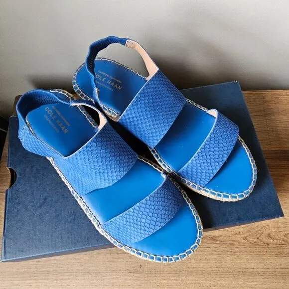 NEW IN BOX COLE HAAN CLOUDFEEL ESPADRILLE SANDALS BRIGHT COBALT SNAKE PATTERN 9B