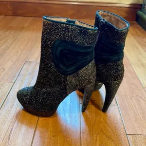 NEW JEFFERY CAMPBELL PLATFORM JONESEY PONY BOOTS!