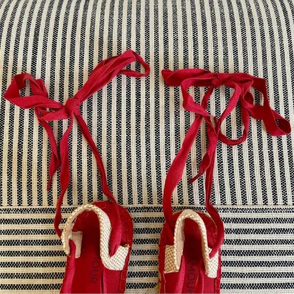 NEW L’Amour Lace Up Espadrilles Ribbon Tie Flats Pink and Red Little Girls 13