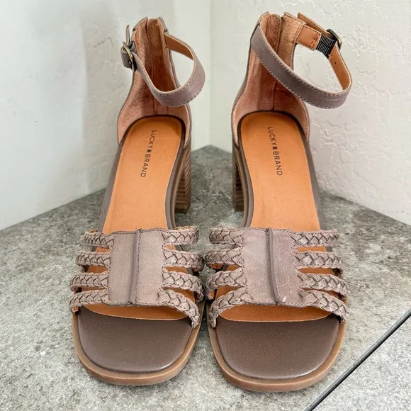 NEW Lucky Brand Tasmina Leather Ankle Strap Open Toe Heels Shoes Women’s Size 9