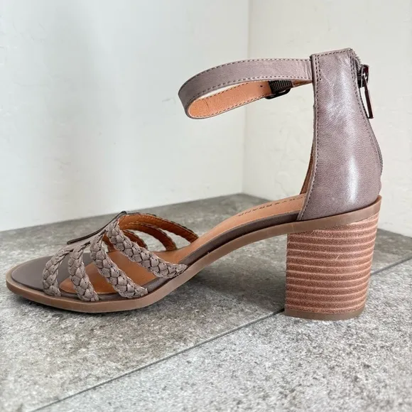 NEW Lucky Brand Tasmina Leather Ankle Strap Open Toe Heels Shoes Women’s Size 9