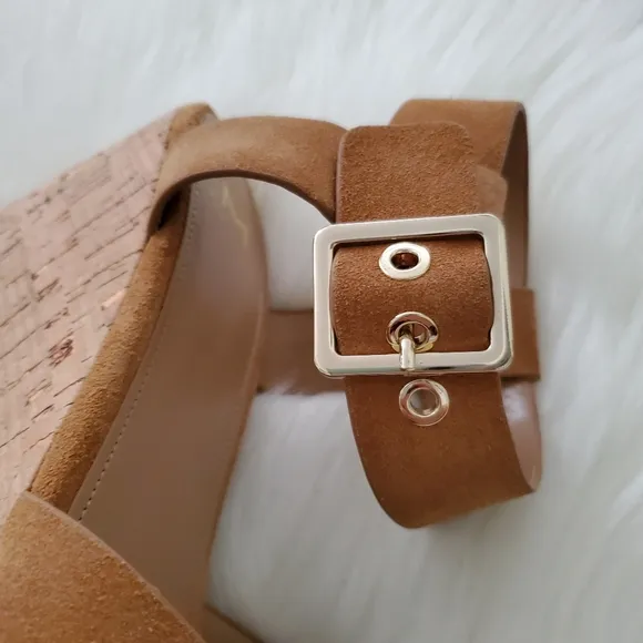 NEW Marc Fisher Suede Platform Sandals Size 10