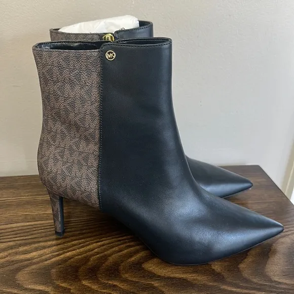 NEW Michael Kora Alina Flex Logo Ankle Bootie