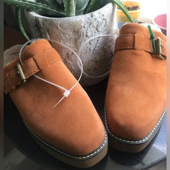 New Naturalizer Women’s Genn-Connect Slip on Mules