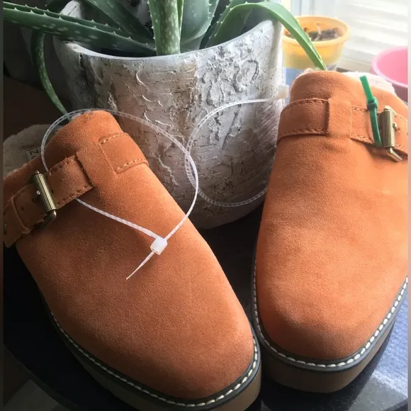 New Naturalizer Women’s Genn-Connect Slip on Mules