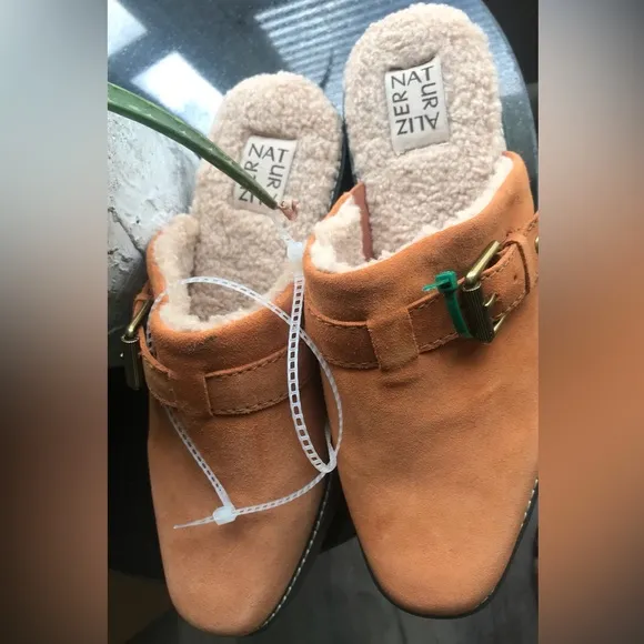 New Naturalizer Women’s Genn-Connect Slip on Mules