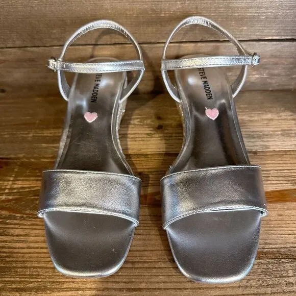 New NWOB Big Kids Steve Madden‎ Silver Espadrille Wedge Heeled Sandals Size 4 Y