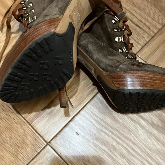New Ralph Lauren boots, sz40 . Made in Italy