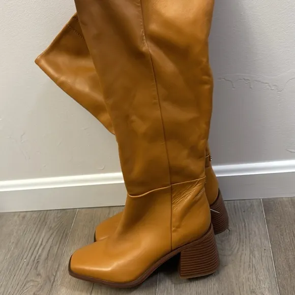 NEW! Sam Edelman Wade Tall Boot - Size 7US / 37 EU