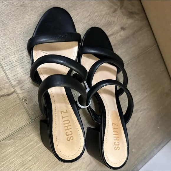 NEW! Schutz Black Olly Block Heel Sandal - Size 7.5