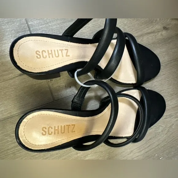 NEW! Schutz Black Olly Block Heel Sandal - Size 7.5