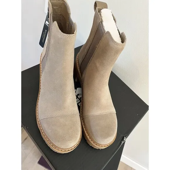 New Sorel Joan Now Chelsea Women sz 11 low  Heel Suede Leather Ankle Boots Taupe