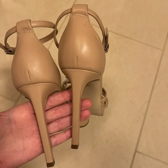NEW! Steve Madden Natural Kammi Strappy Platform Sandal - Size 10