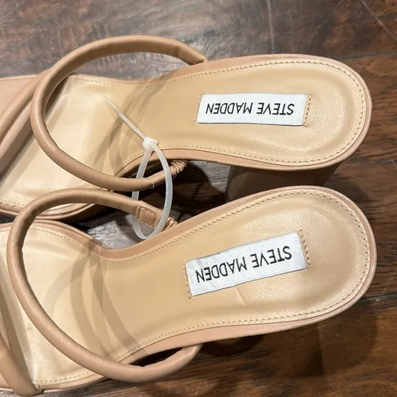 NEW! Steve Madden Natural Polly Sandal - Size 9.5