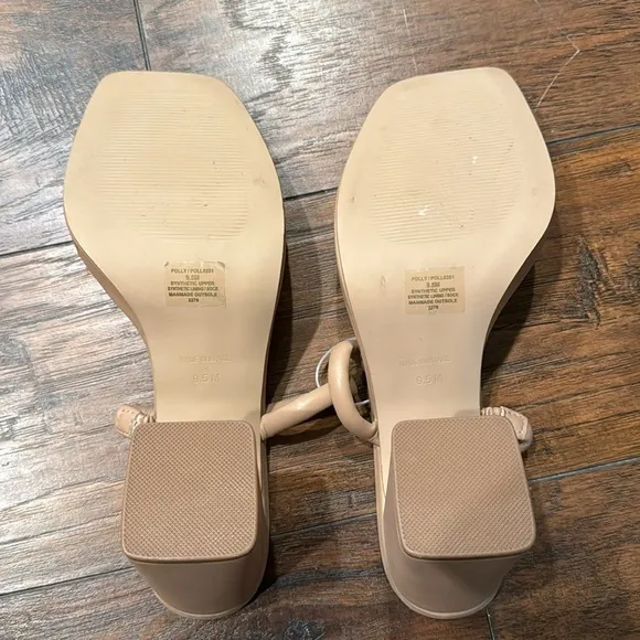 NEW! Steve Madden Natural Polly Sandal - Size 9.5