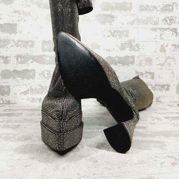 NEW Steve Madden Sultry Studded Platform Over the Knee Boots F611