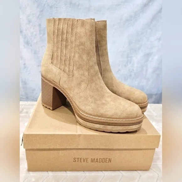 New Steve Madden Tan Faux Suede Platform Ankle Boots NIB