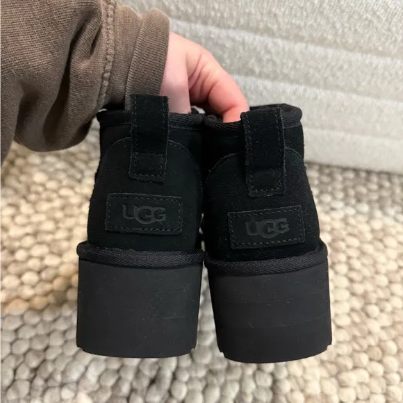 NEW Ugg Ultra Mini Platform Boots