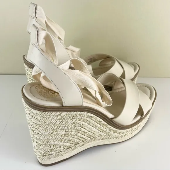 NEW VINCE CAMUTO BEIGE PLATFORM WEDGE SANDALS
