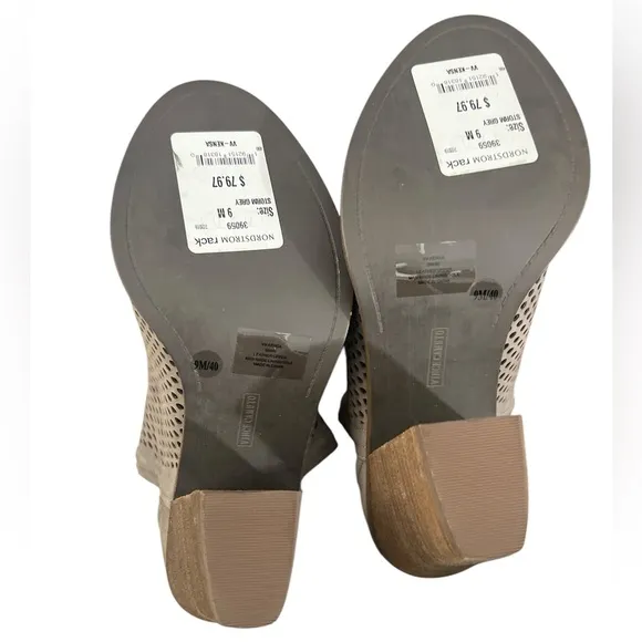 New Vince Camuto Women's Kensa Peep Toe Perforated Ankle Booties Grey Size 9