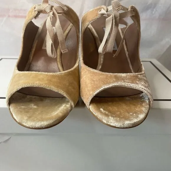 New with box Tabitha Simmons blush velvet peep toe heels size 37 6.5 AND 39 8.5