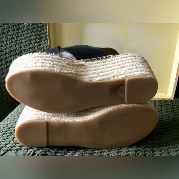 NIB Alohas Women’s Vegas Black Platform Espadrille Sandals, Buckle; Size 7.5