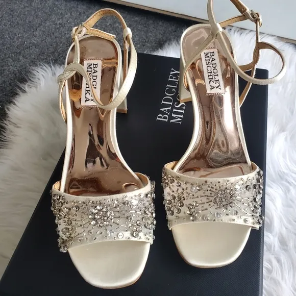 NIB* Badgley Mischka 'Blaine' Embellished Block Heel, Size 5.5