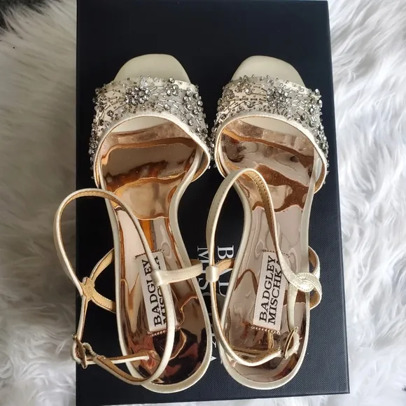 NIB* Badgley Mischka 'Blaine' Embellished Block Heel, Size 5.5