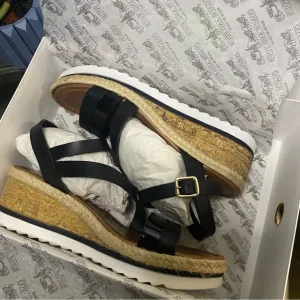 NIB Coach and Four Platform Espadrille Black Sandals - Size 7