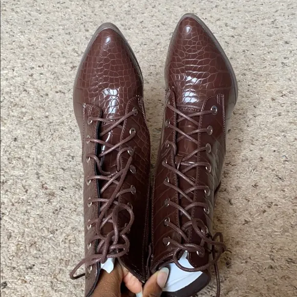 NIB- Croc Style Faux Leather Boots 🐊👢