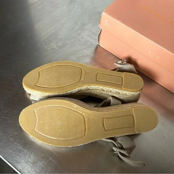 NIB Eric Michael Beige Zoe Espadrille Sling Back Suede Sandals Size 39 (8.5-9)