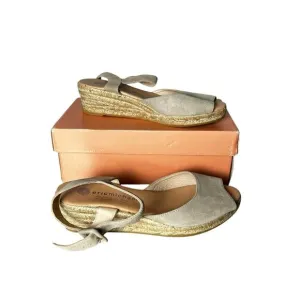 NIB Eric Michael Beige Zoe Espadrille Sling Back Suede Sandals Size 39 (8.5-9)