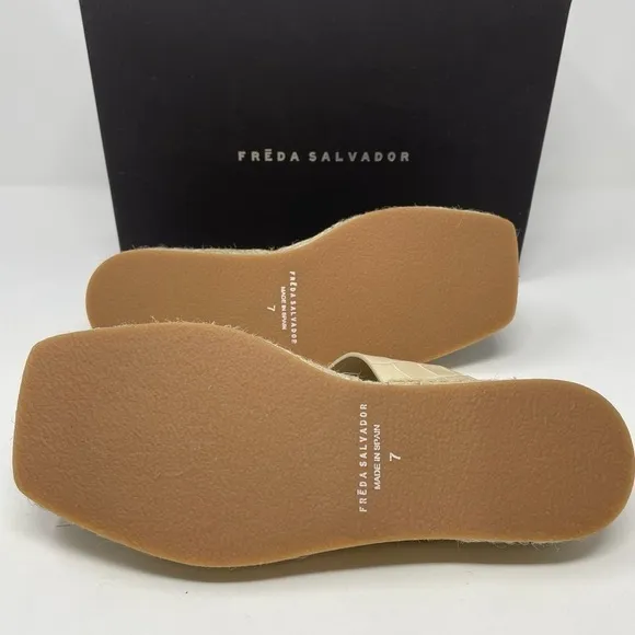 NIB Freda Salvador Lucy Espadrille Ankle Tie Sandals