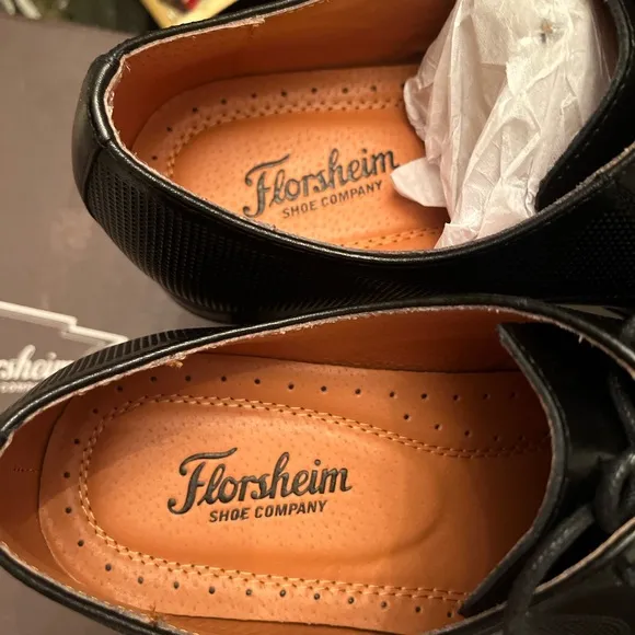 NIB Men's Florsheim 10 D Elegant Black Men's Dress Shoes
