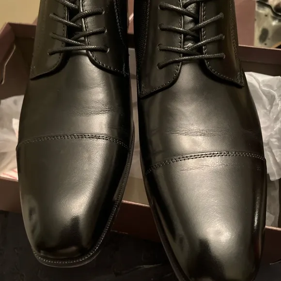 NIB Men's Florsheim 10 D Elegant Black Men's Dress Shoes