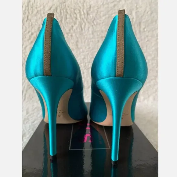 NIB SJP by Sarah Jessica Parker Fawn Satin Pumps EU 39.5 US 8.5 Turquoise 100mm