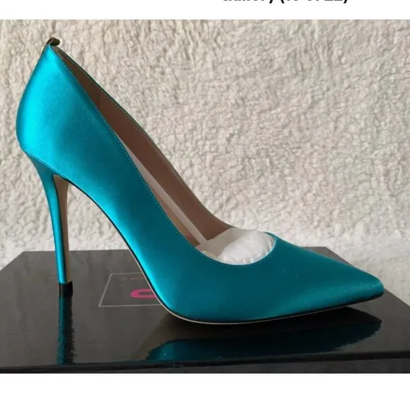 NIB SJP by Sarah Jessica Parker Fawn Satin Pumps EU 39.5 US 8.5 Turquoise 100mm